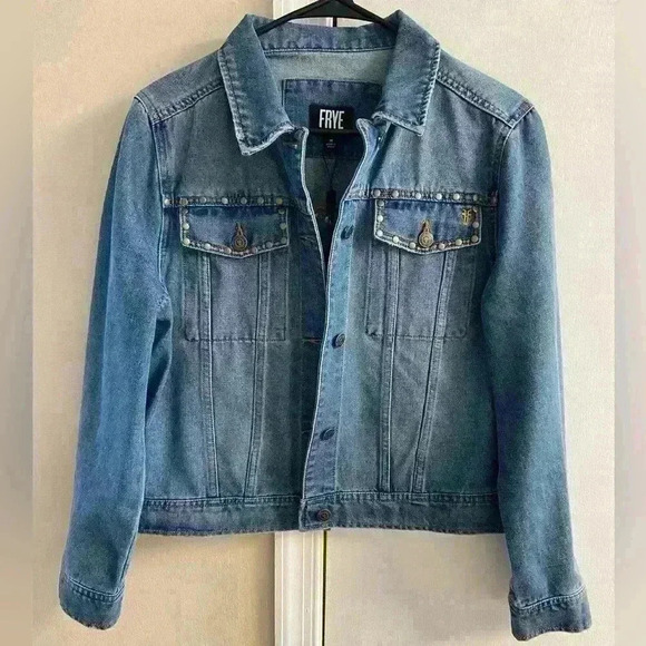 Frye denim‎ jacket gold studded button front medium wash Medium NWT - Picture 1 of 6